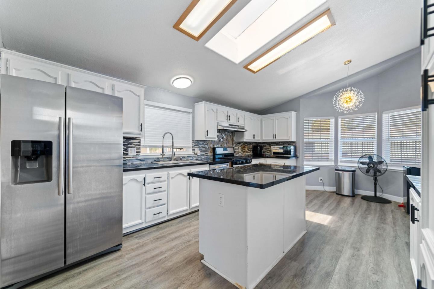Detail Gallery Image 15 of 32 For 270 El Bosque Dr #270,  San Jose,  CA 95134 - 3 Beds | 2 Baths