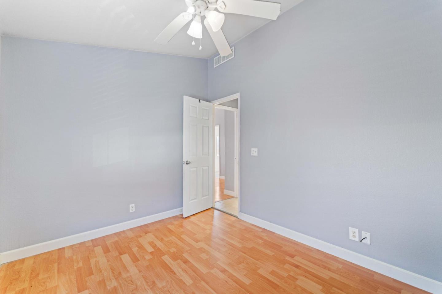 Detail Gallery Image 24 of 32 For 270 El Bosque Dr #270,  San Jose,  CA 95134 - 3 Beds | 2 Baths