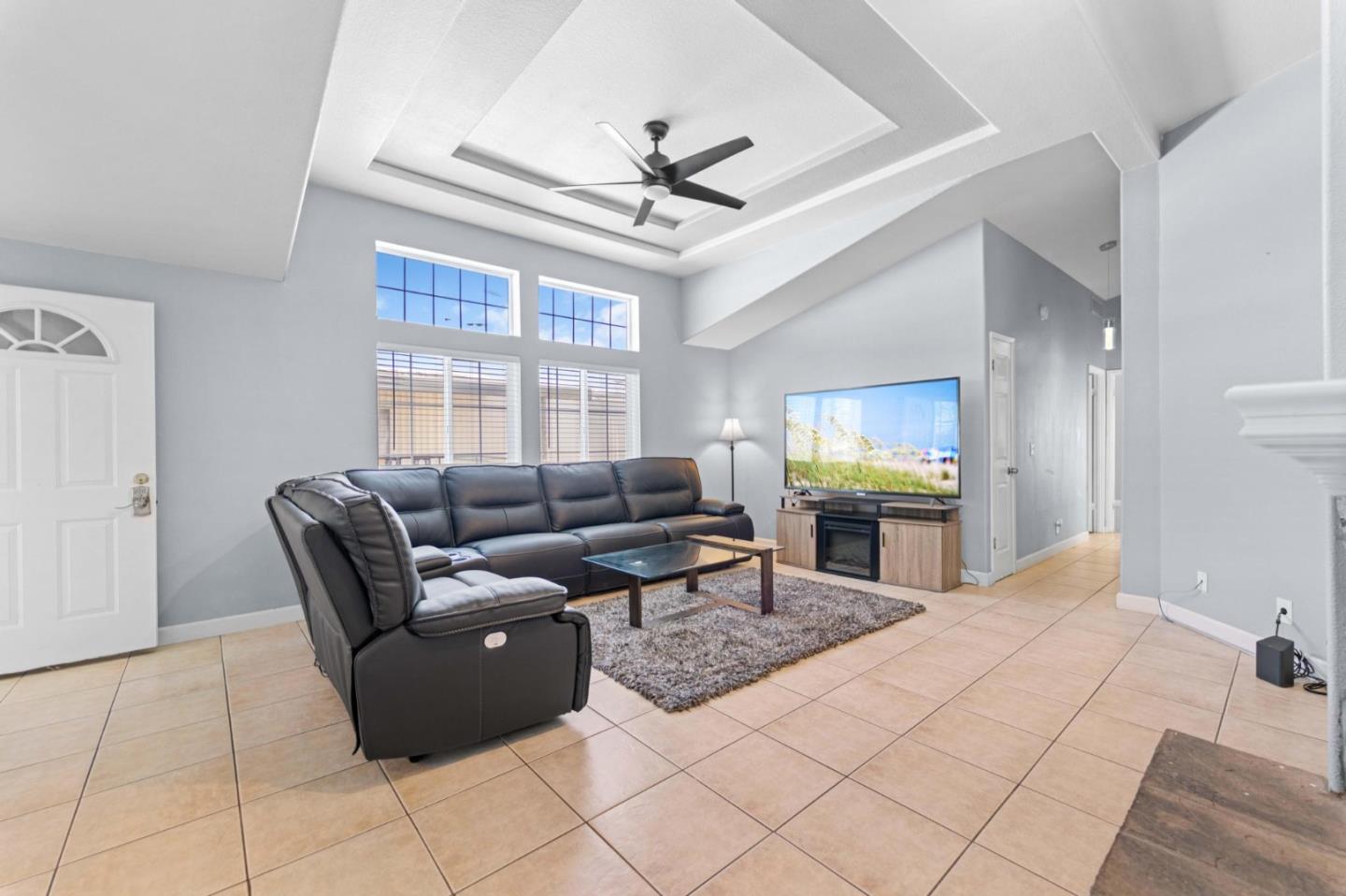 Detail Gallery Image 5 of 32 For 270 El Bosque Dr #270,  San Jose,  CA 95134 - 3 Beds | 2 Baths