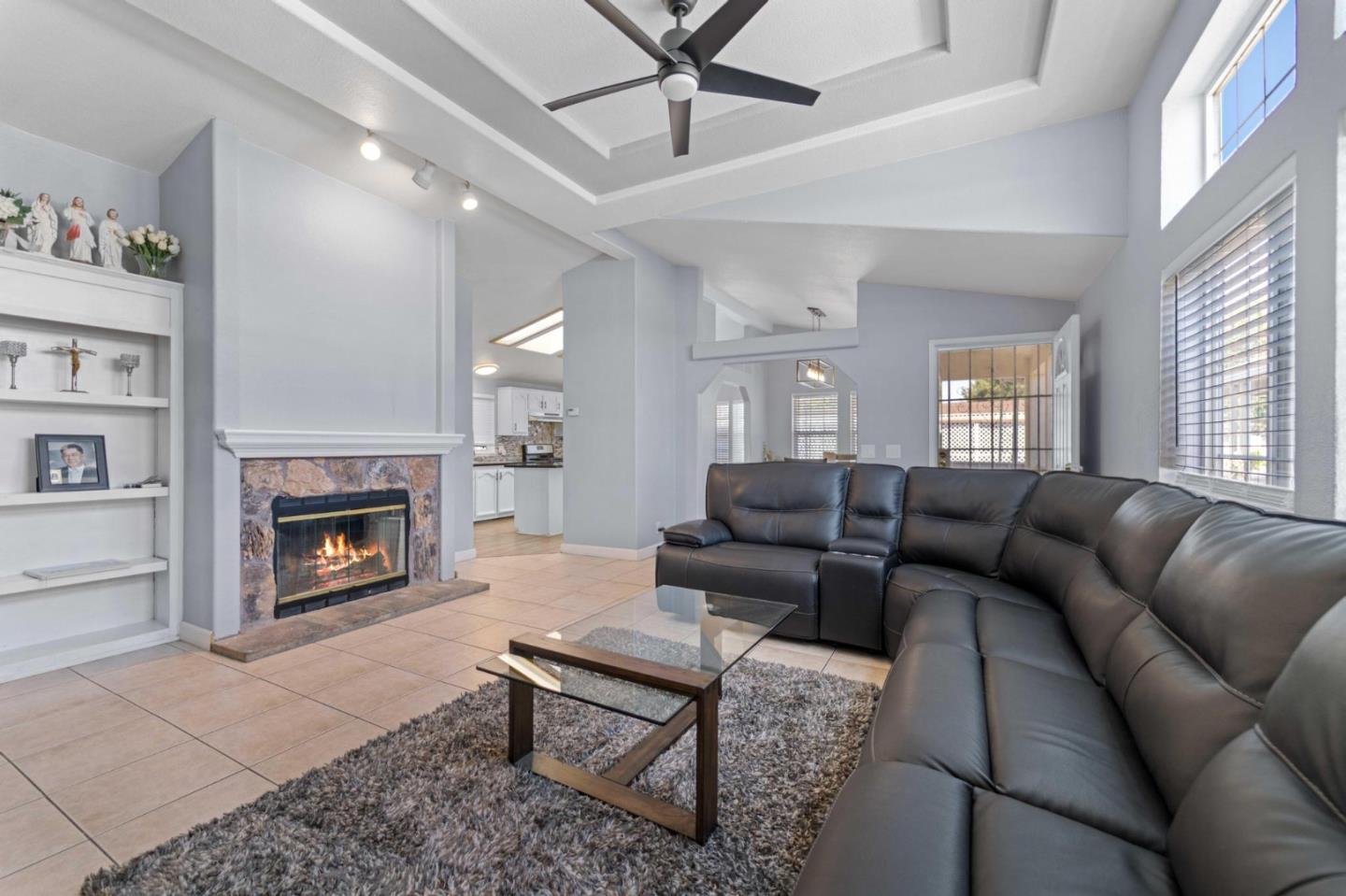 Detail Gallery Image 8 of 32 For 270 El Bosque Dr #270,  San Jose,  CA 95134 - 3 Beds | 2 Baths