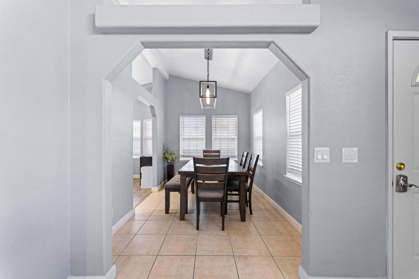 Detail Gallery Image 9 of 32 For 270 El Bosque Dr #270,  San Jose,  CA 95134 - 3 Beds | 2 Baths