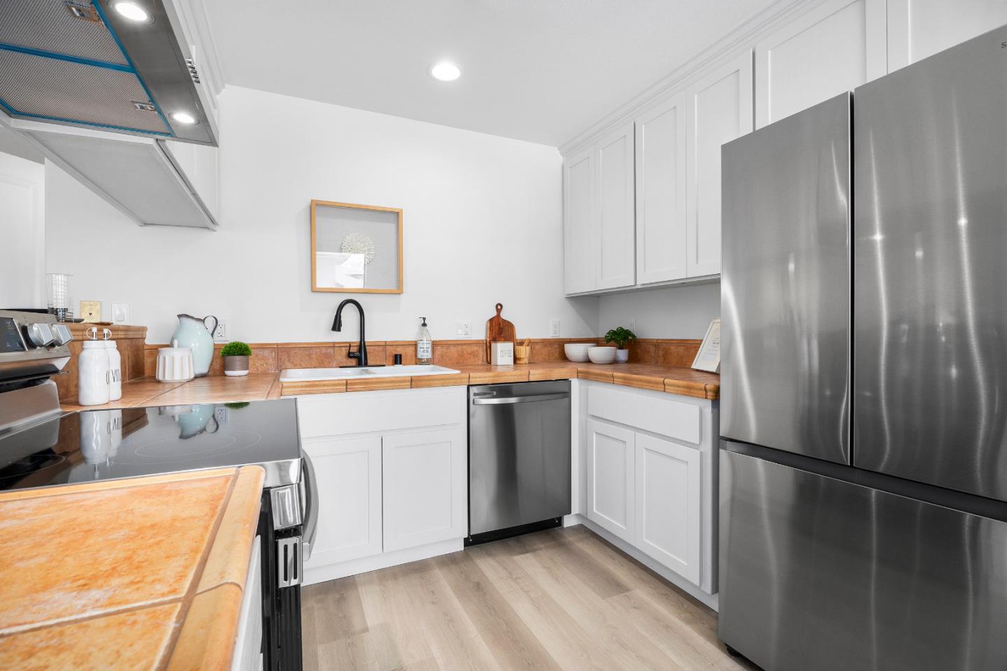 Detail Gallery Image 12 of 31 For 3900 Alameda Ave #C,  Capitola,  CA 95010 - 2 Beds | 2 Baths