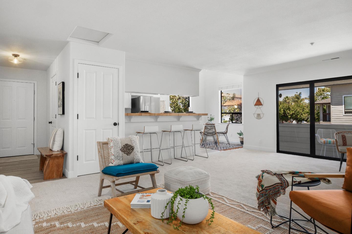 Detail Gallery Image 5 of 31 For 3900 Alameda Ave #C,  Capitola,  CA 95010 - 2 Beds | 2 Baths