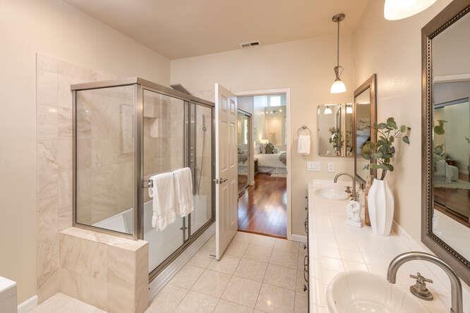 Detail Gallery Image 22 of 32 For 808 Lakeshore Dr, Redwood Shores,  CA 94065 - 2 Beds | 2 Baths