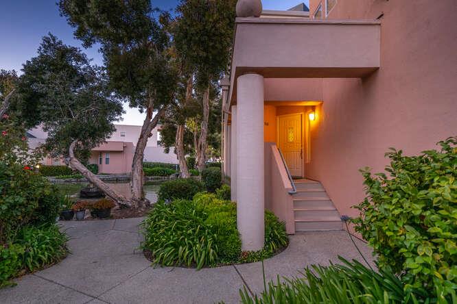 Detail Gallery Image 23 of 32 For 808 Lakeshore Dr, Redwood Shores,  CA 94065 - 2 Beds | 2 Baths