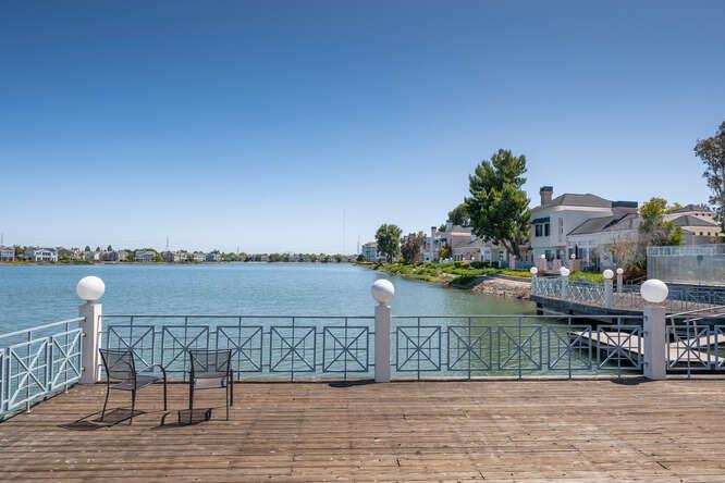 Detail Gallery Image 30 of 32 For 808 Lakeshore Dr, Redwood Shores,  CA 94065 - 2 Beds | 2 Baths