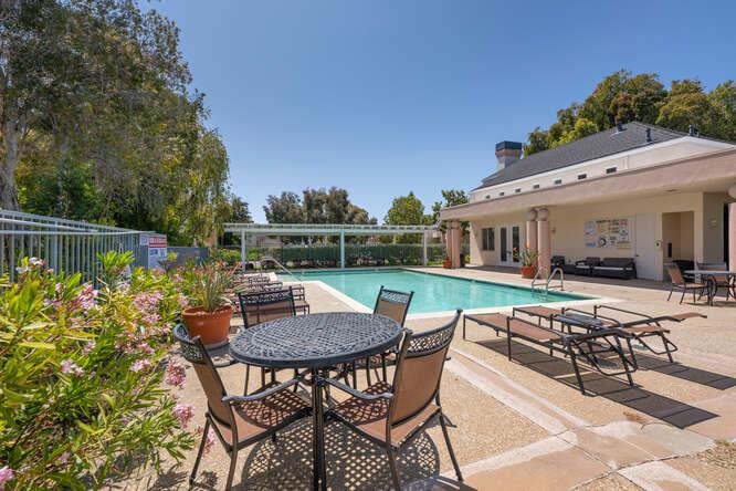 Detail Gallery Image 31 of 32 For 808 Lakeshore Dr, Redwood Shores,  CA 94065 - 2 Beds | 2 Baths
