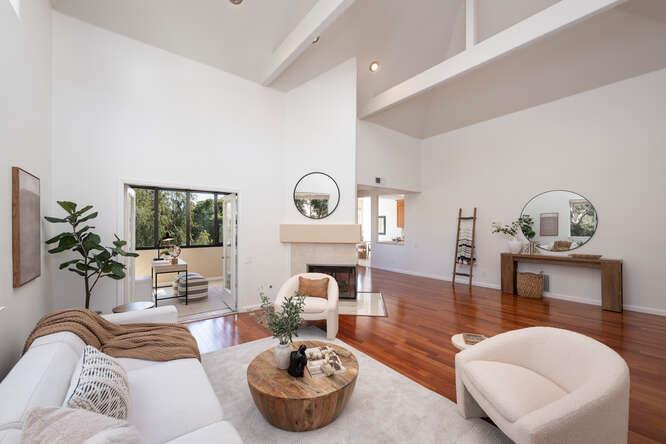 Detail Gallery Image 5 of 32 For 808 Lakeshore Dr, Redwood Shores,  CA 94065 - 2 Beds | 2 Baths
