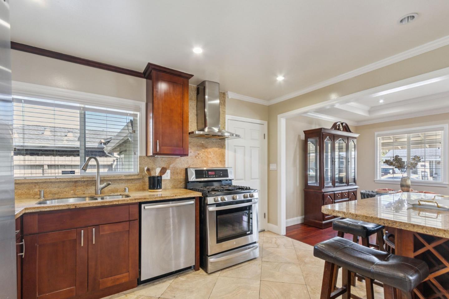 Detail Gallery Image 22 of 22 For 1662 Washington St, San Mateo,  CA 94403 - 3 Beds | 2 Baths