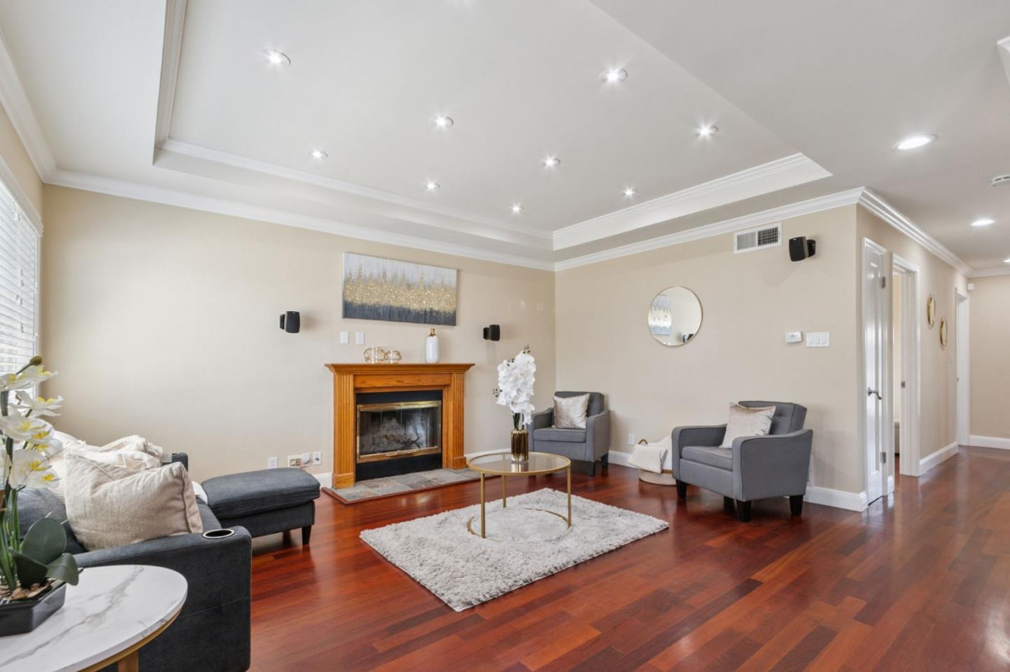 Detail Gallery Image 6 of 22 For 1662 Washington St, San Mateo,  CA 94403 - 3 Beds | 2 Baths