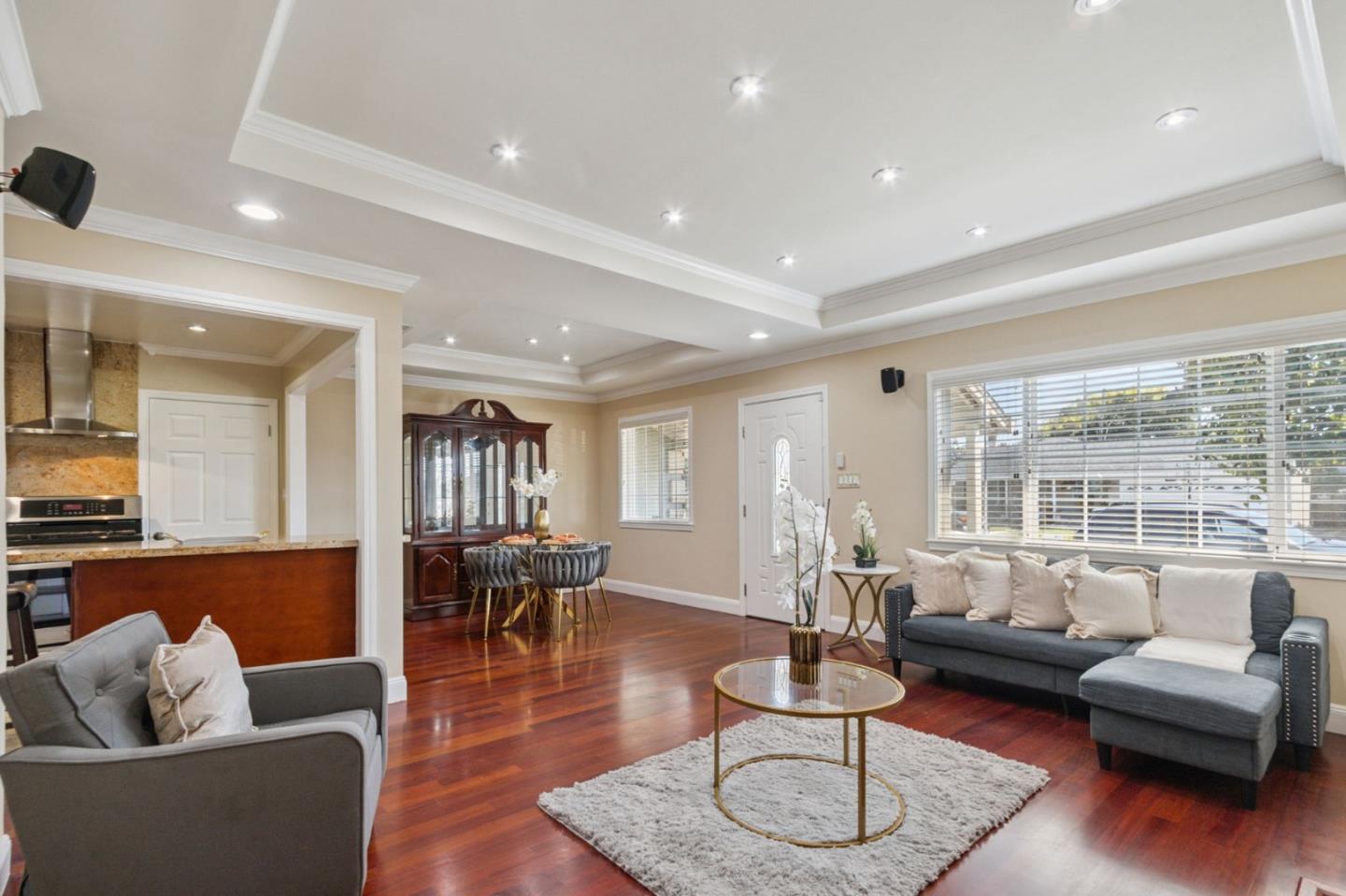 Detail Gallery Image 9 of 22 For 1662 Washington St, San Mateo,  CA 94403 - 3 Beds | 2 Baths