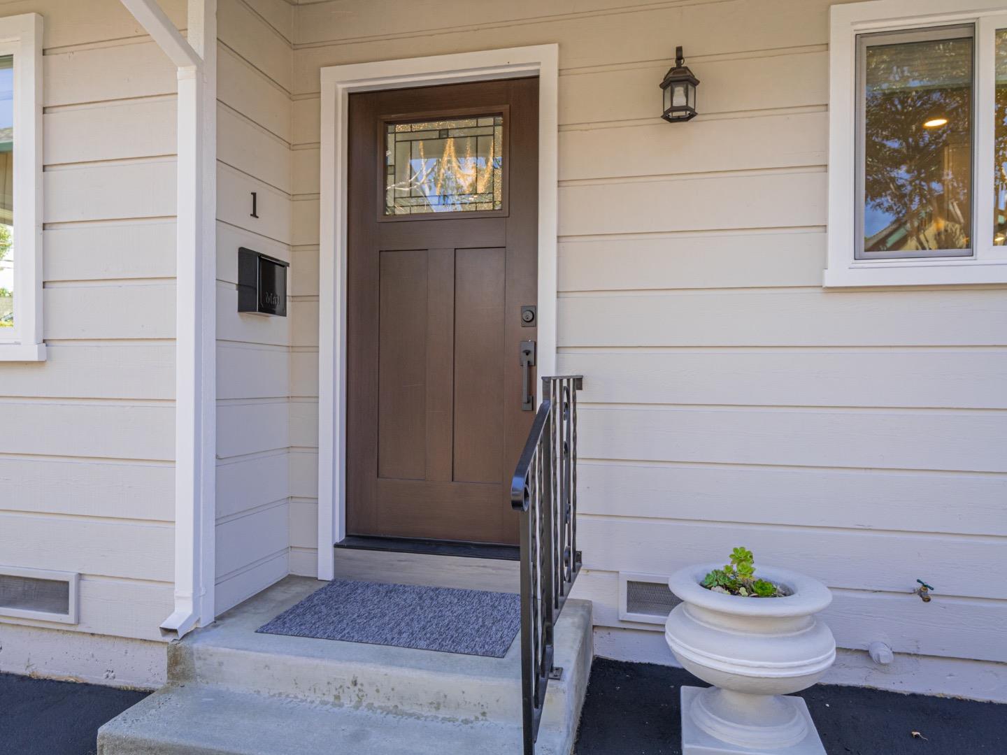 Detail Gallery Image 10 of 61 For 1221 Broadway, Santa Cruz,  CA 95062 - – Beds | – Baths
