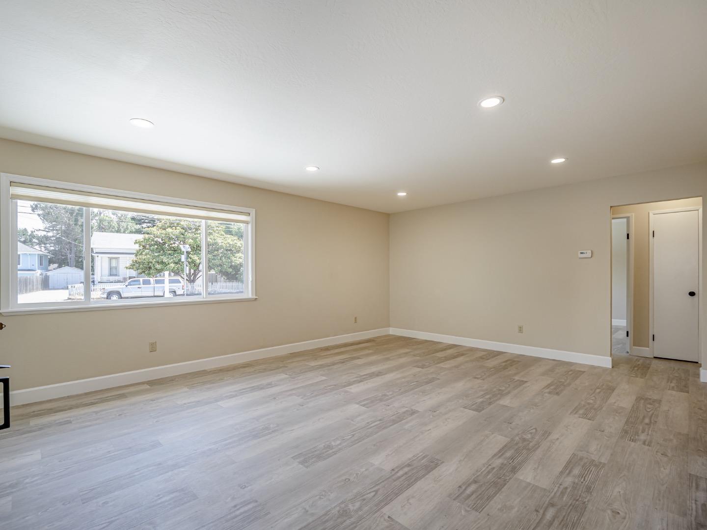 Detail Gallery Image 13 of 61 For 1221 Broadway, Santa Cruz,  CA 95062 - – Beds | – Baths