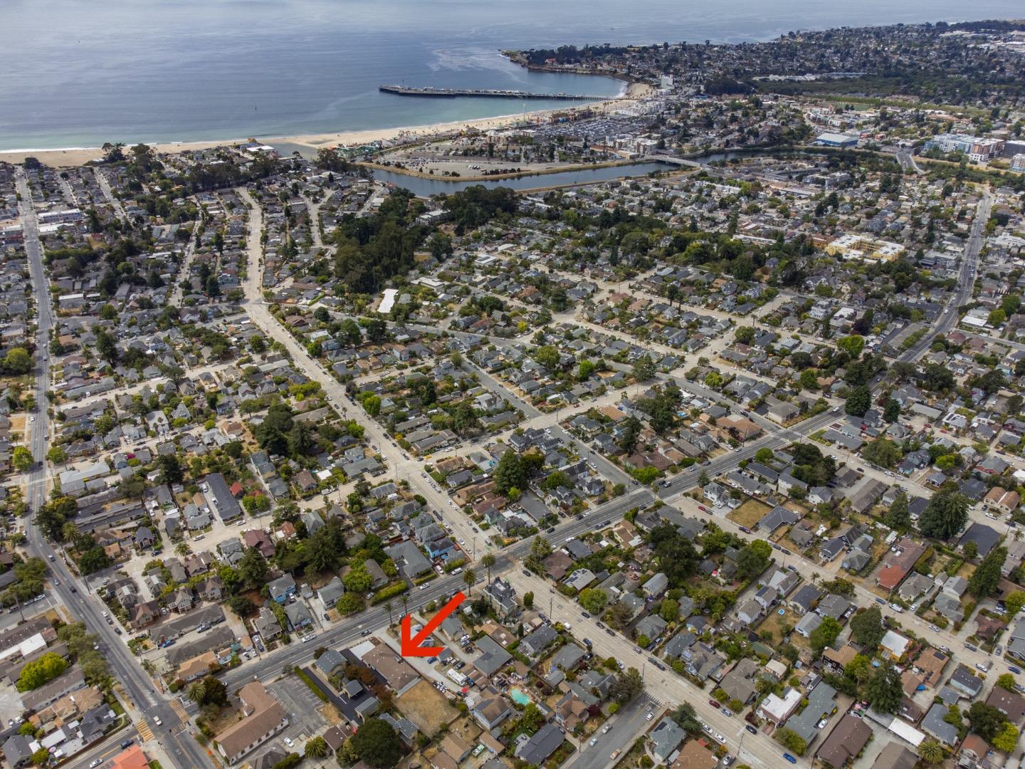 Detail Gallery Image 2 of 61 For 1221 Broadway, Santa Cruz,  CA 95062 - – Beds | – Baths