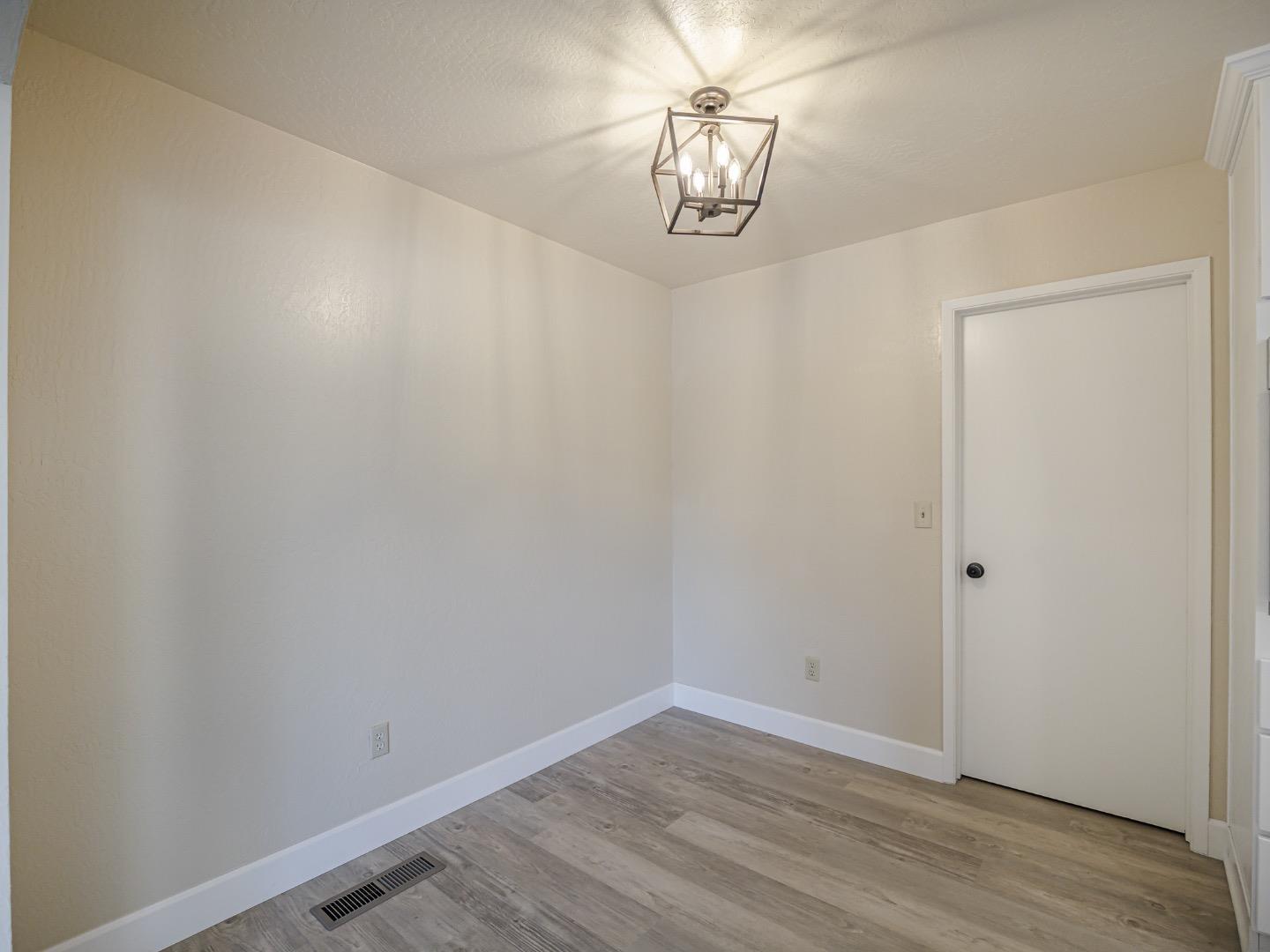 Detail Gallery Image 20 of 61 For 1221 Broadway, Santa Cruz,  CA 95062 - – Beds | – Baths