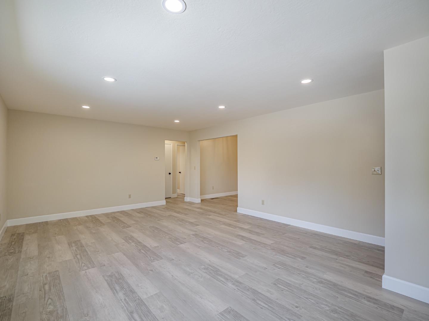 Detail Gallery Image 21 of 61 For 1221 Broadway, Santa Cruz,  CA 95062 - – Beds | – Baths