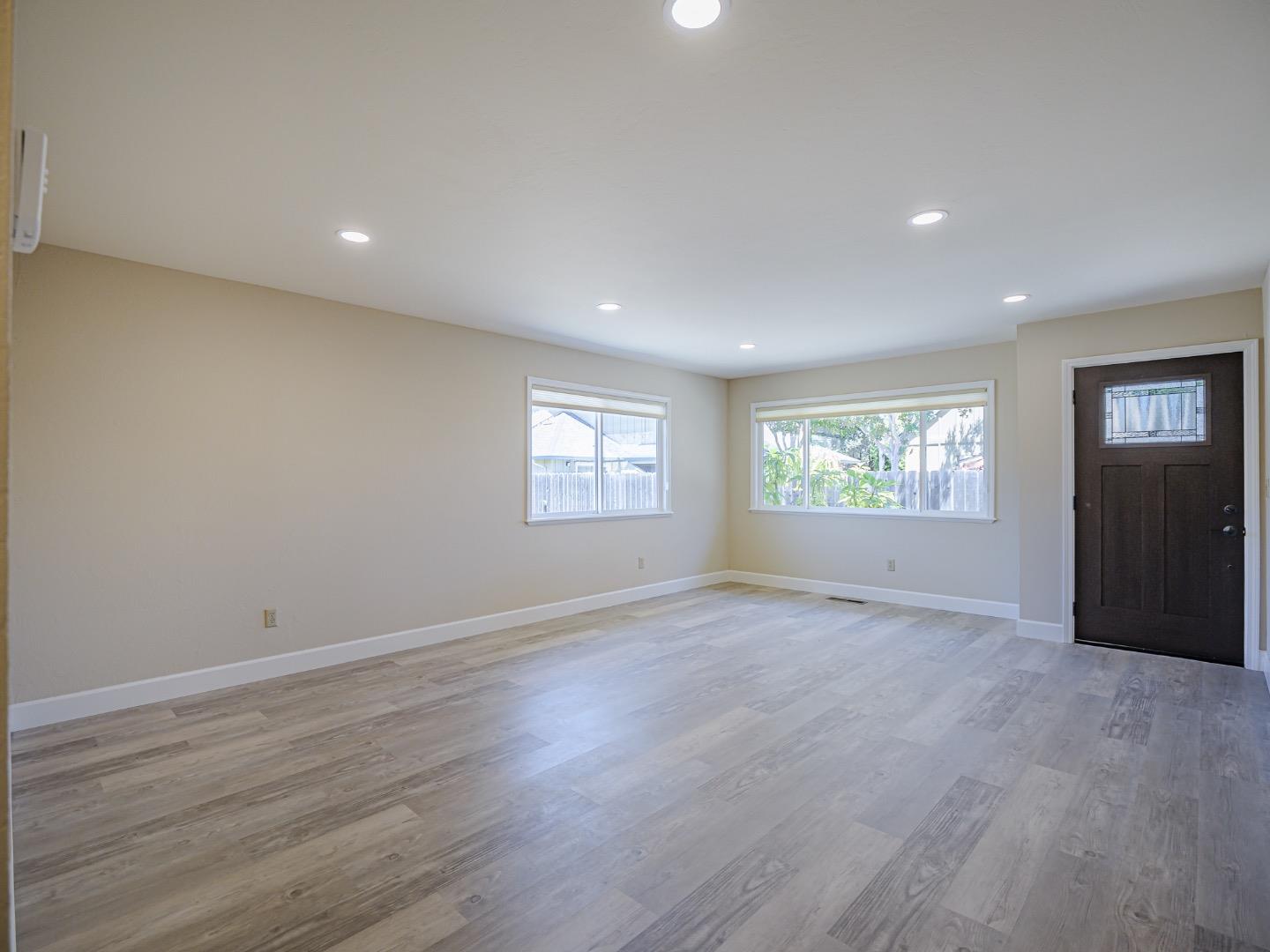 Detail Gallery Image 35 of 61 For 1221 Broadway, Santa Cruz,  CA 95062 - – Beds | – Baths