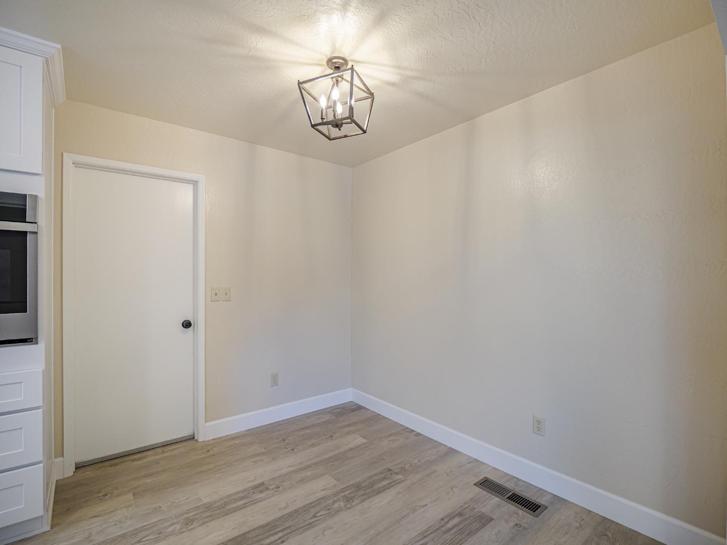 Detail Gallery Image 43 of 61 For 1221 Broadway, Santa Cruz,  CA 95062 - – Beds | – Baths