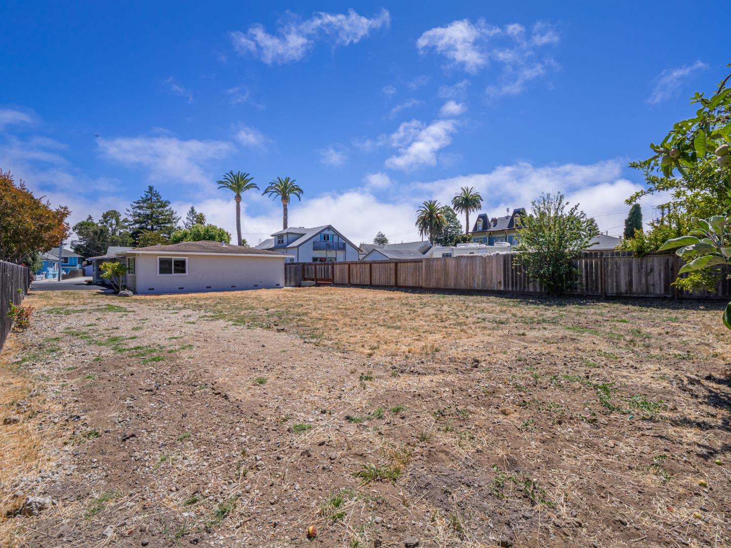 Detail Gallery Image 60 of 61 For 1221 Broadway, Santa Cruz,  CA 95062 - – Beds | – Baths