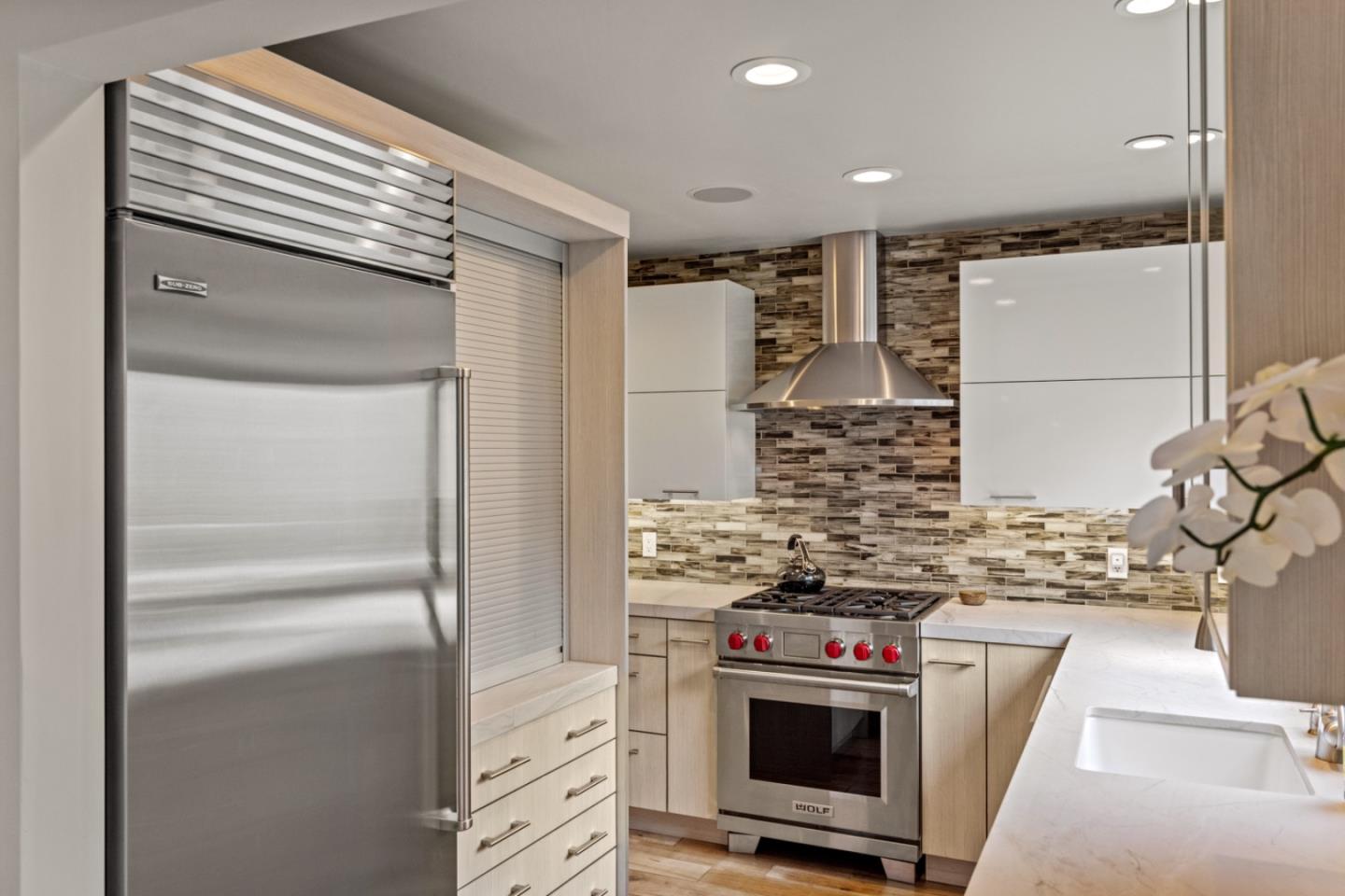 Detail Gallery Image 12 of 42 For 1007 Brentwood Ct, Pacific Grove,  CA 93950 - 3 Beds | 2/1 Baths