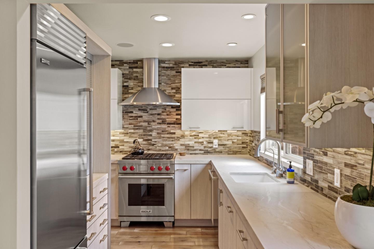 Detail Gallery Image 13 of 42 For 1007 Brentwood Ct, Pacific Grove,  CA 93950 - 3 Beds | 2/1 Baths
