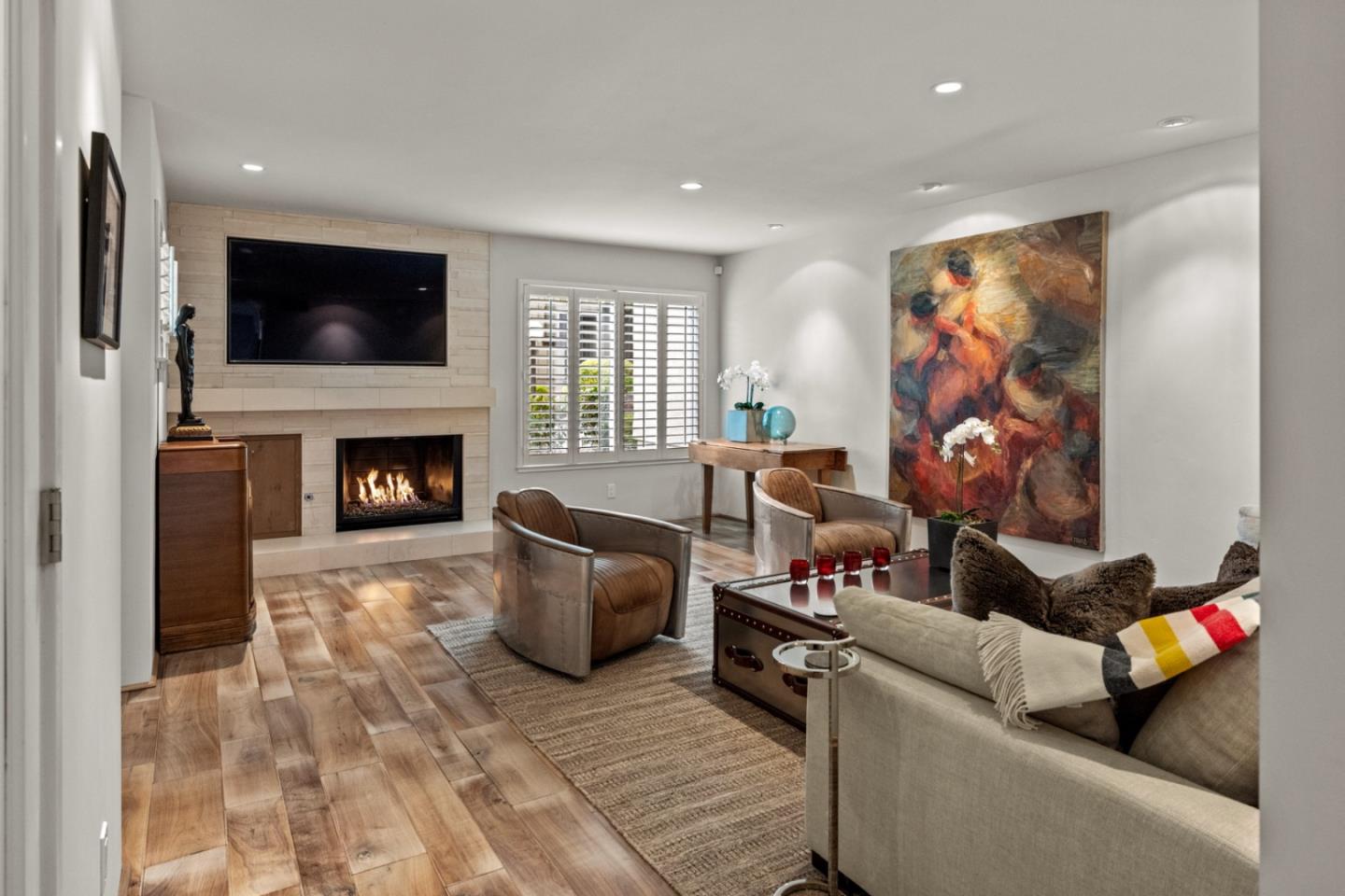 Detail Gallery Image 3 of 42 For 1007 Brentwood Ct, Pacific Grove,  CA 93950 - 3 Beds | 2/1 Baths
