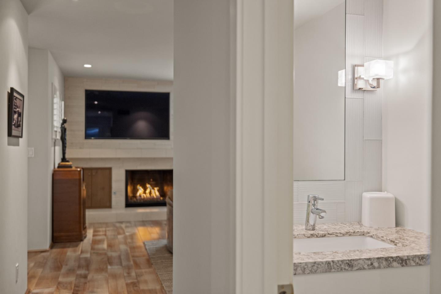 Detail Gallery Image 34 of 42 For 1007 Brentwood Ct, Pacific Grove,  CA 93950 - 3 Beds | 2/1 Baths