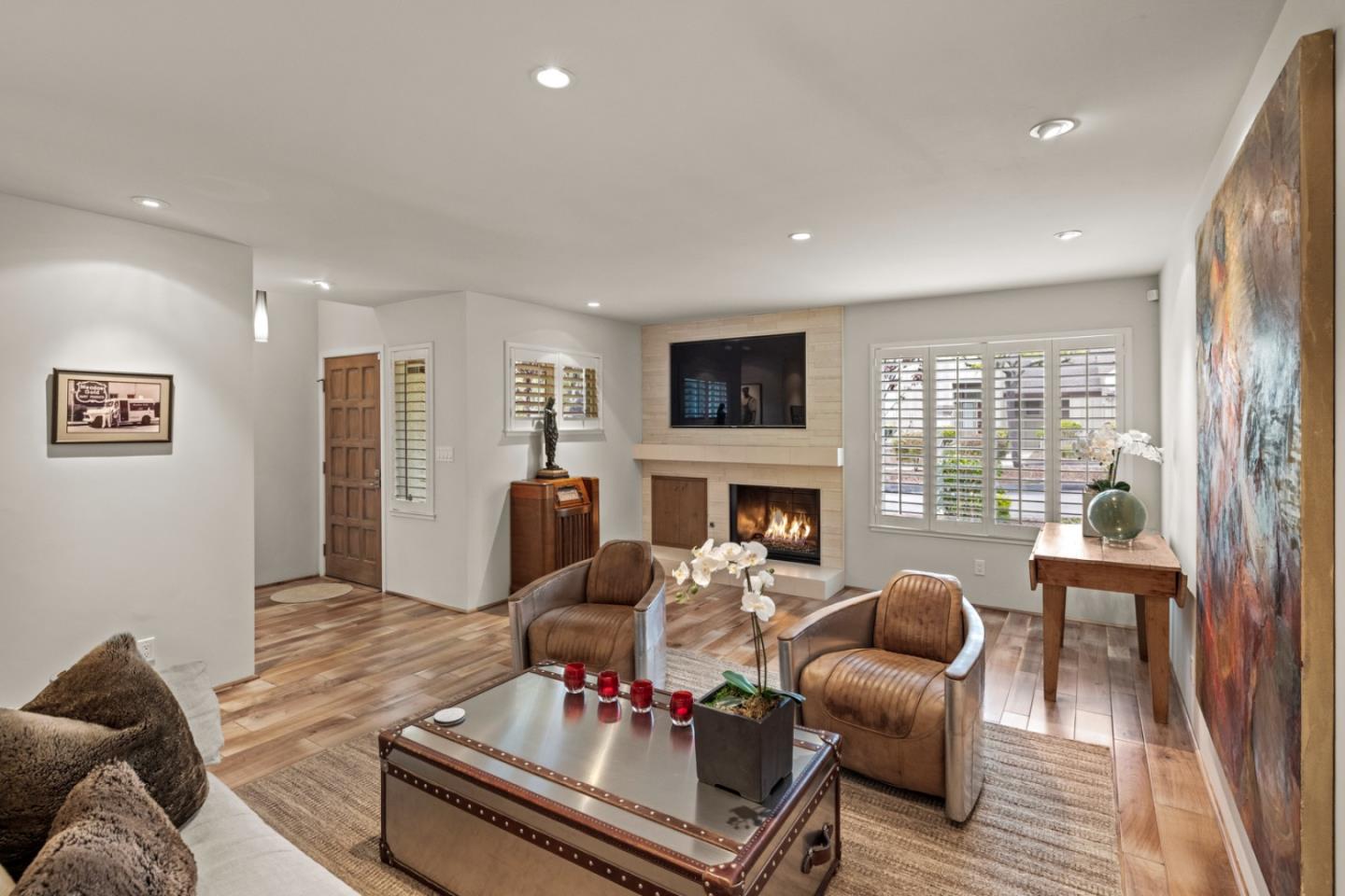 Detail Gallery Image 4 of 42 For 1007 Brentwood Ct, Pacific Grove,  CA 93950 - 3 Beds | 2/1 Baths