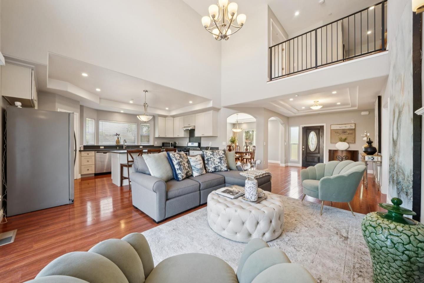 Detail Gallery Image 12 of 41 For 29356 Taylor Ave, Hayward,  CA 94544 - 4 Beds | 3/1 Baths