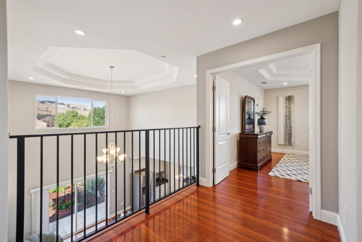 Detail Gallery Image 15 of 41 For 29356 Taylor Ave, Hayward,  CA 94544 - 4 Beds | 3/1 Baths