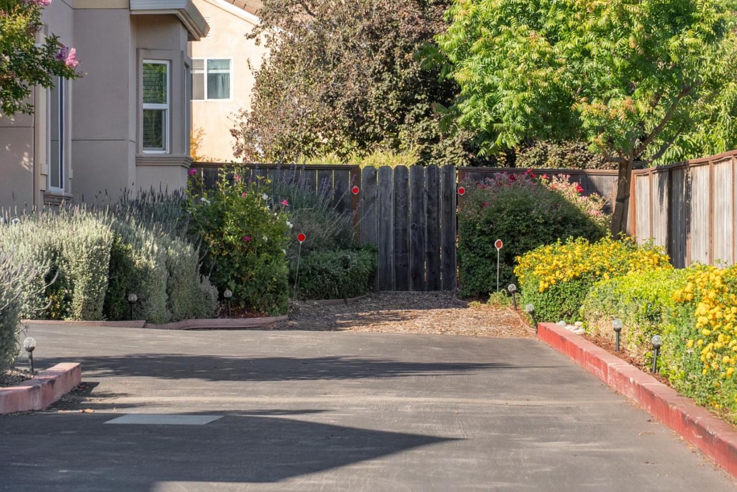 Detail Gallery Image 29 of 41 For 29356 Taylor Ave, Hayward,  CA 94544 - 4 Beds | 3/1 Baths
