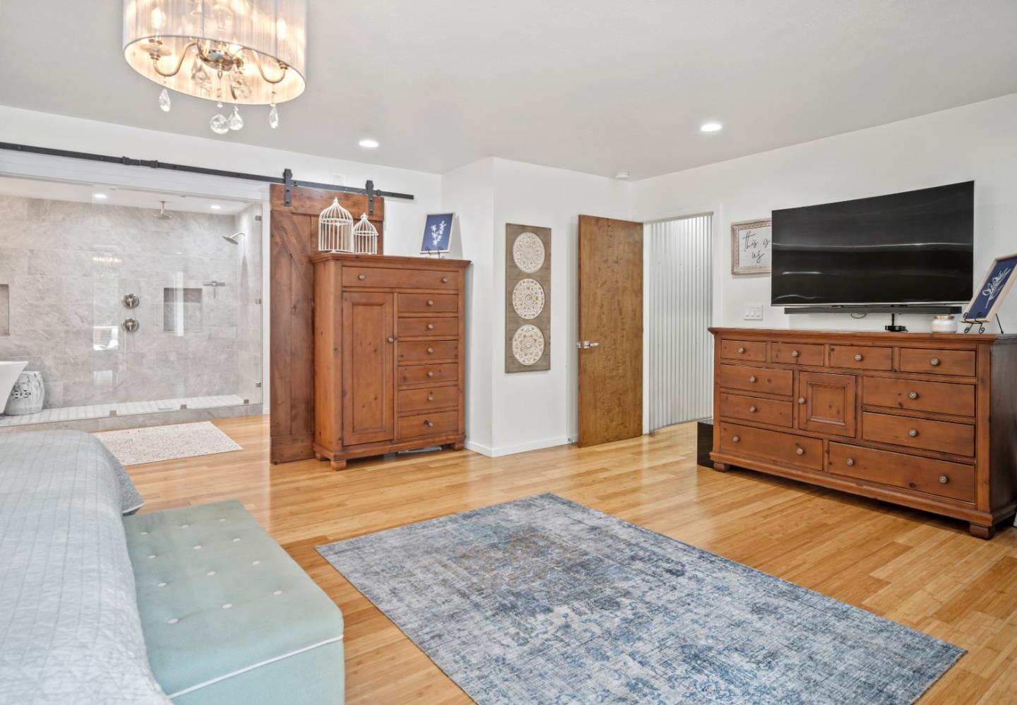 Detail Gallery Image 11 of 30 For 25750 Rio Vista Dr, Carmel,  CA 93923 - 4 Beds | 3 Baths
