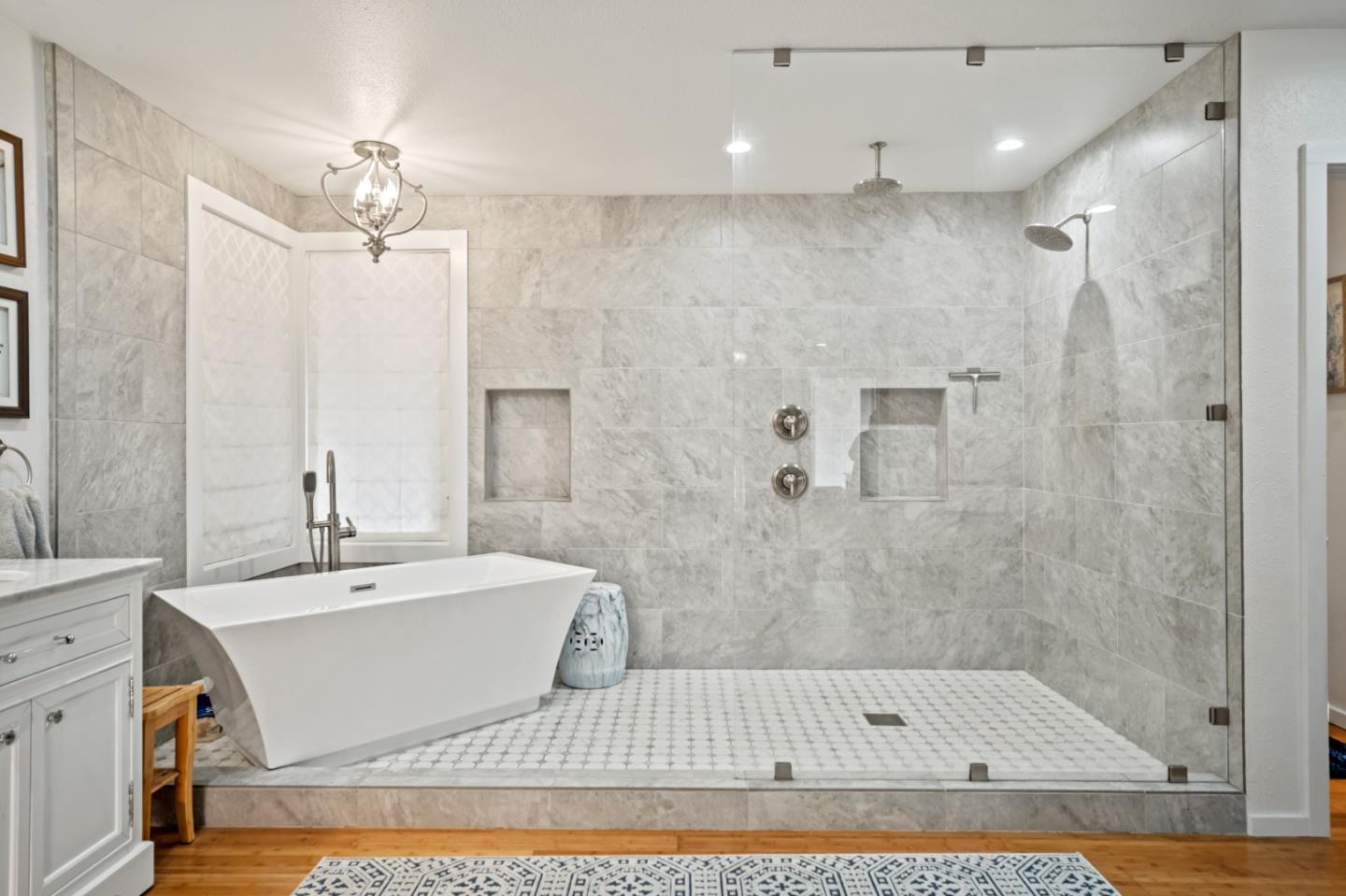 Detail Gallery Image 12 of 30 For 25750 Rio Vista Dr, Carmel,  CA 93923 - 4 Beds | 3 Baths