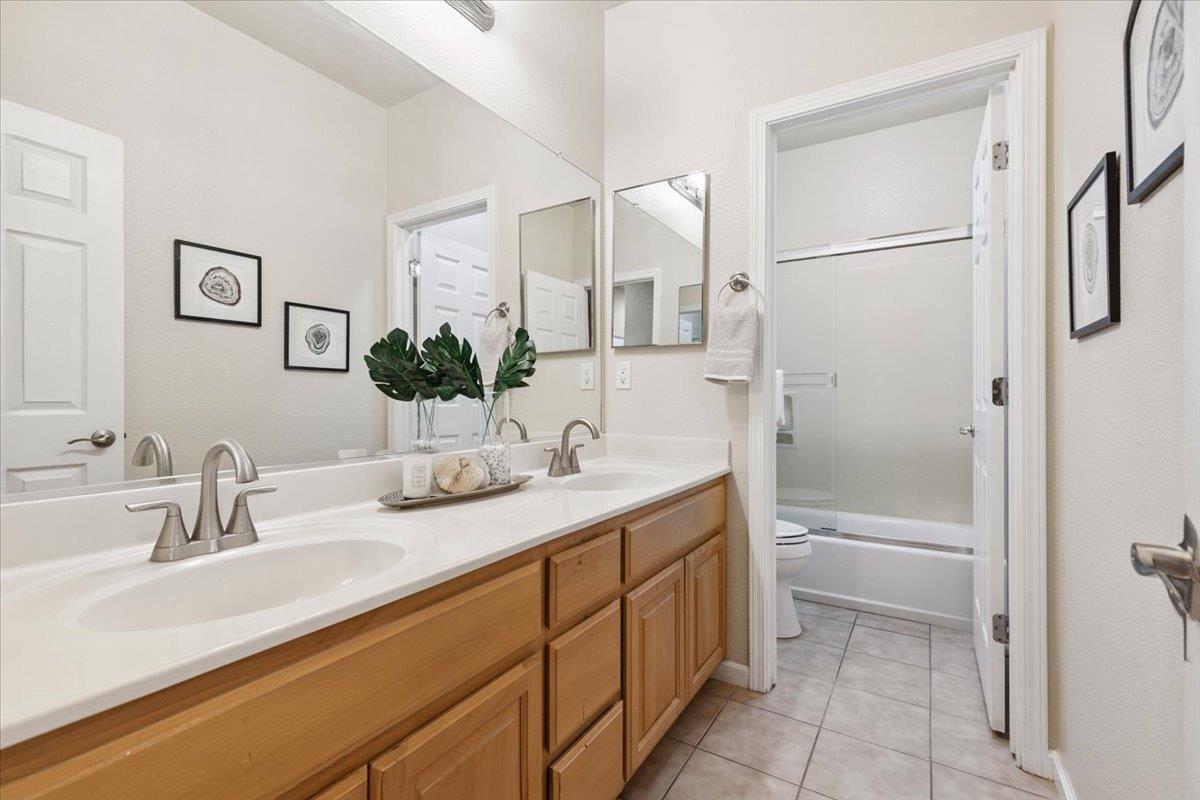 Detail Gallery Image 34 of 48 For 457 Monte Oro St, Manteca,  CA 95337 - 3 Beds | 2 Baths