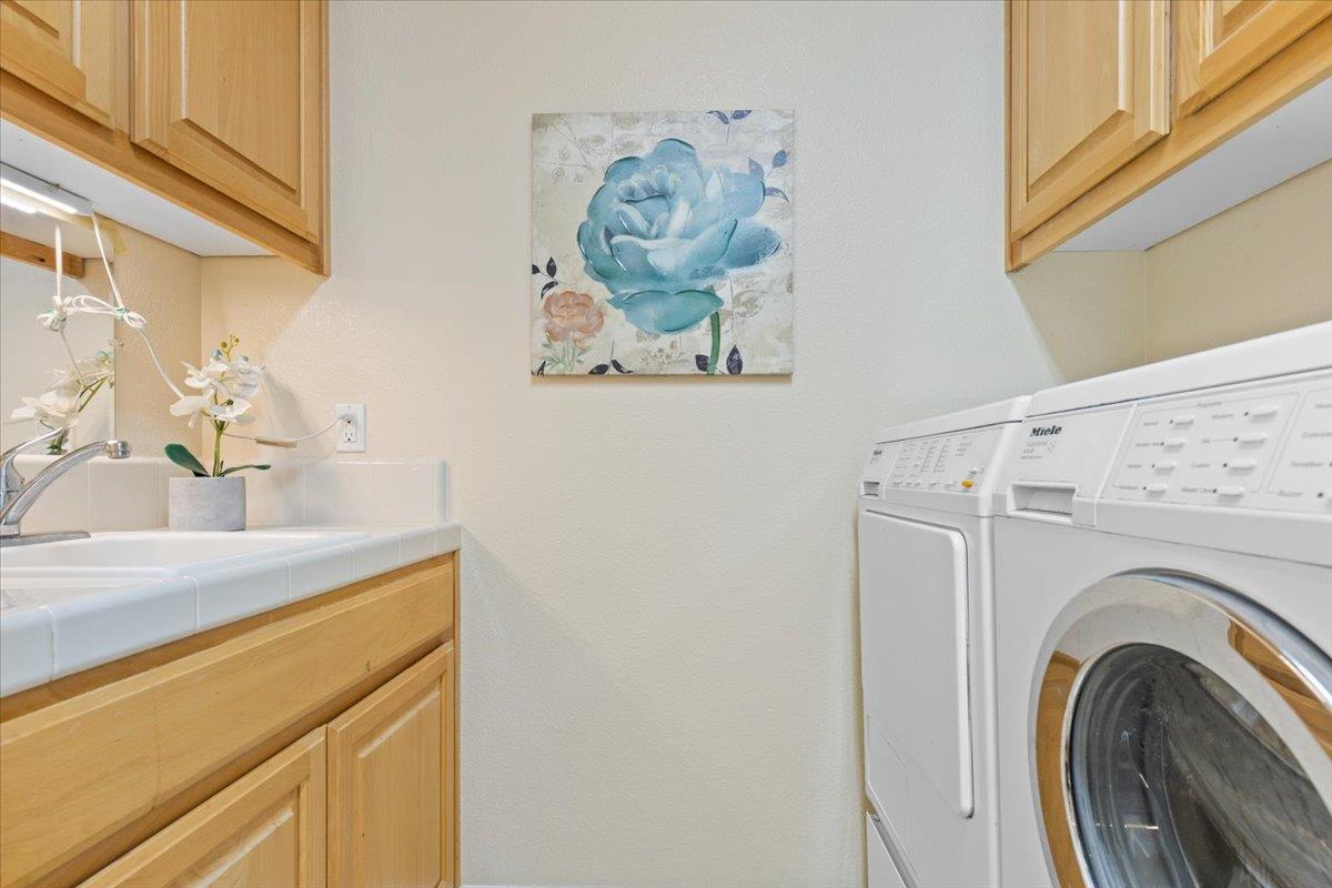 Detail Gallery Image 35 of 48 For 457 Monte Oro St, Manteca,  CA 95337 - 3 Beds | 2 Baths