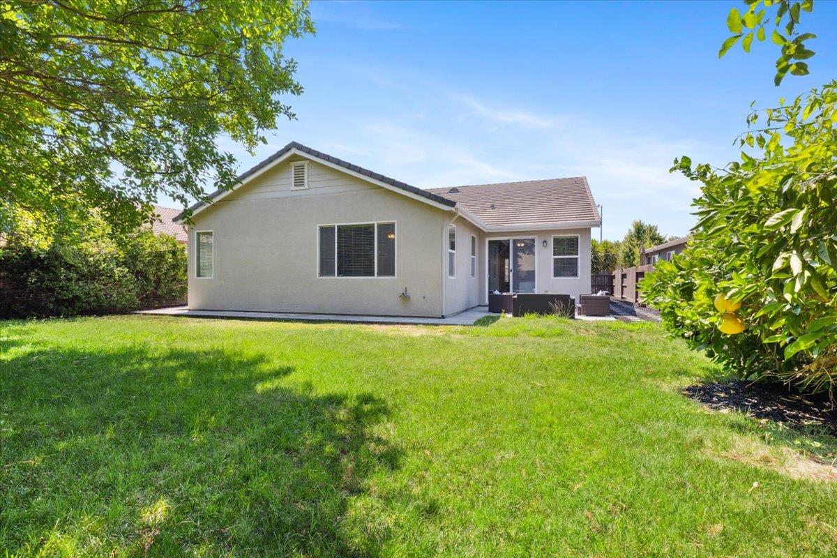 Detail Gallery Image 37 of 48 For 457 Monte Oro St, Manteca,  CA 95337 - 3 Beds | 2 Baths