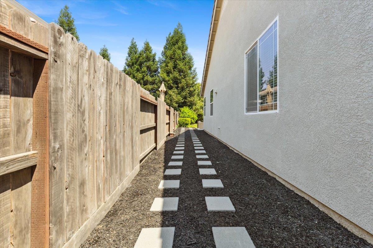 Detail Gallery Image 39 of 48 For 457 Monte Oro St, Manteca,  CA 95337 - 3 Beds | 2 Baths