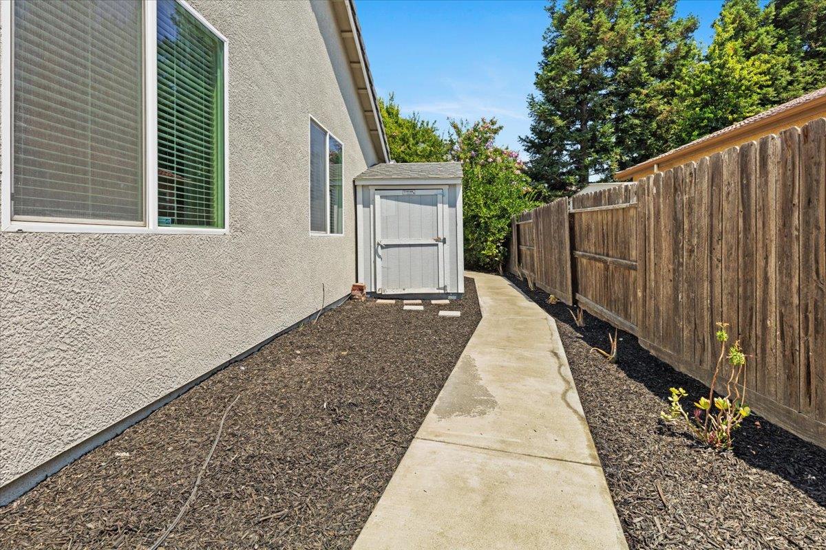 Detail Gallery Image 40 of 48 For 457 Monte Oro St, Manteca,  CA 95337 - 3 Beds | 2 Baths