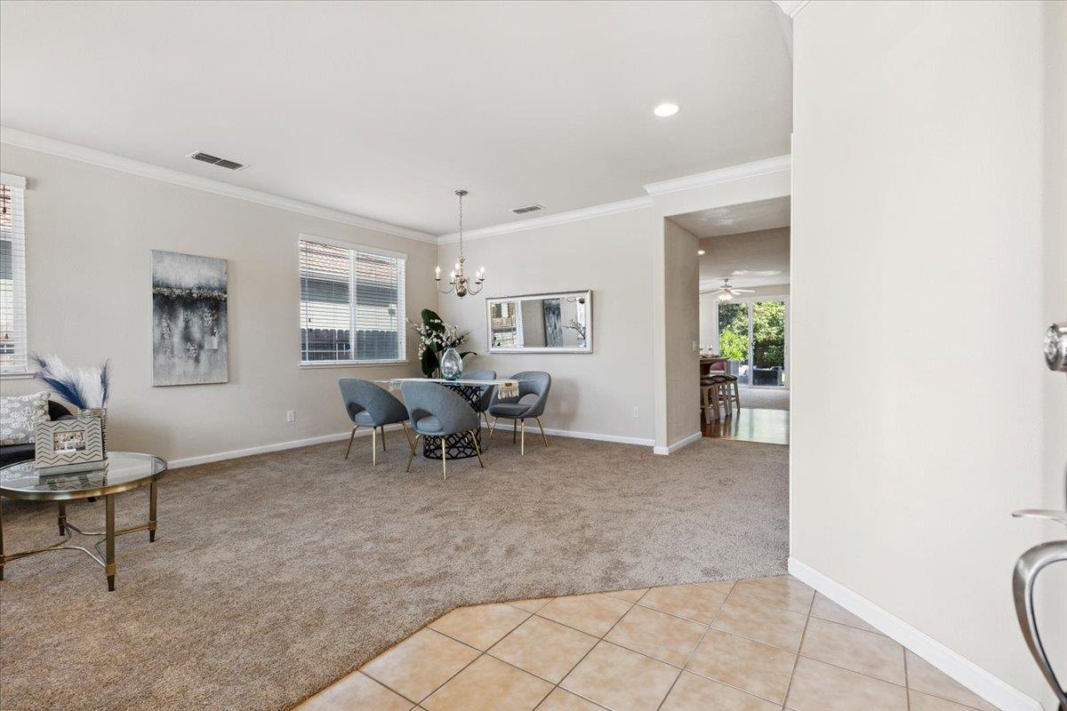 Detail Gallery Image 5 of 48 For 457 Monte Oro St, Manteca,  CA 95337 - 3 Beds | 2 Baths