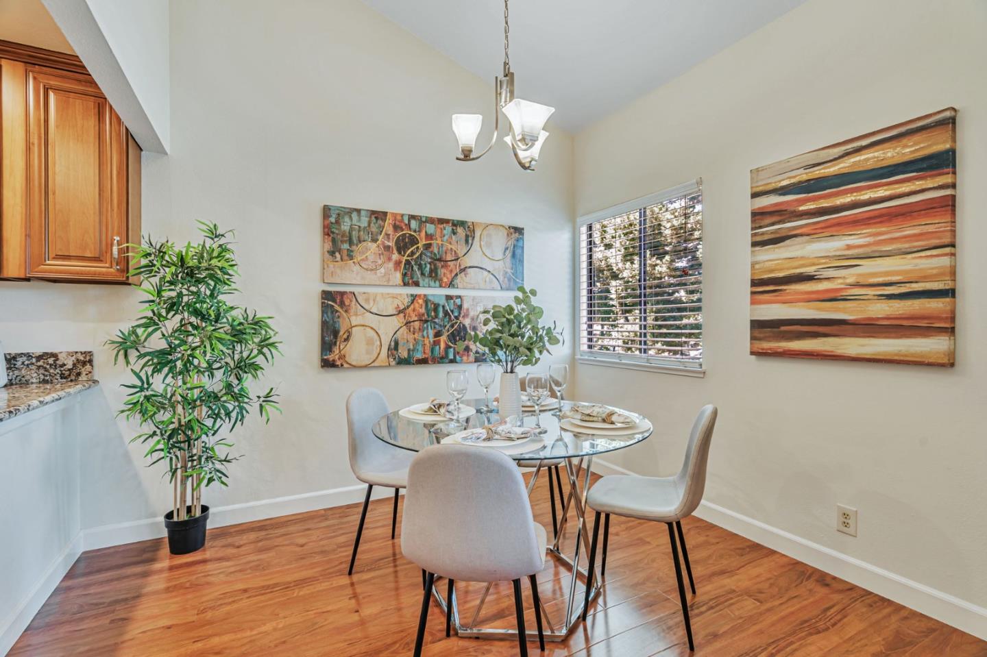 Detail Gallery Image 19 of 39 For 4020 Williams Rd #8,  San Jose,  CA 95117 - 2 Beds | 2 Baths