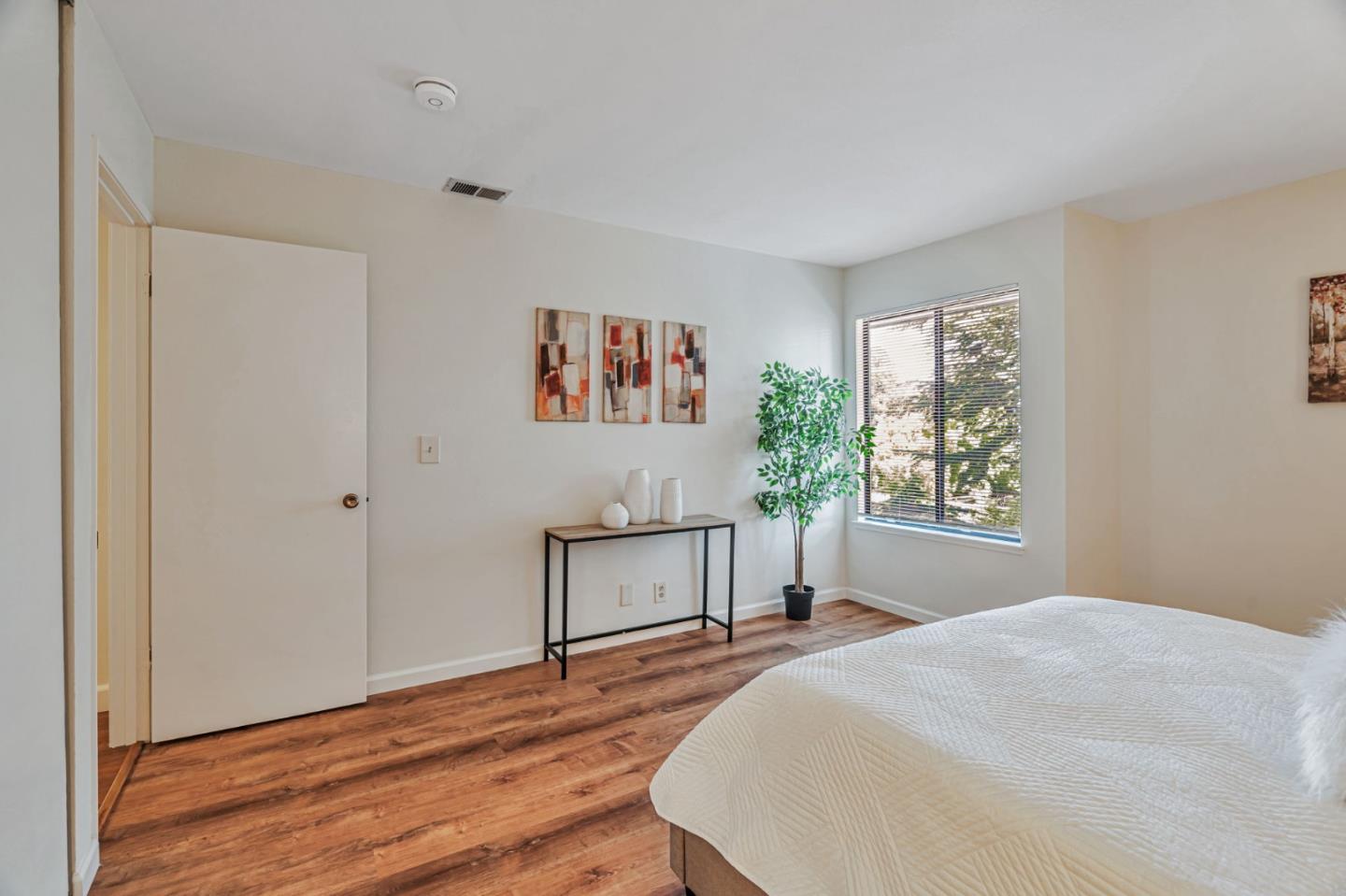 Detail Gallery Image 22 of 39 For 4020 Williams Rd #8,  San Jose,  CA 95117 - 2 Beds | 2 Baths