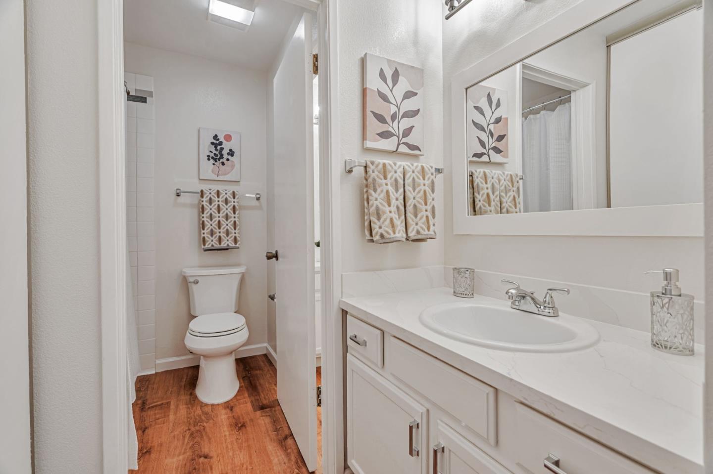 Detail Gallery Image 25 of 39 For 4020 Williams Rd #8,  San Jose,  CA 95117 - 2 Beds | 2 Baths