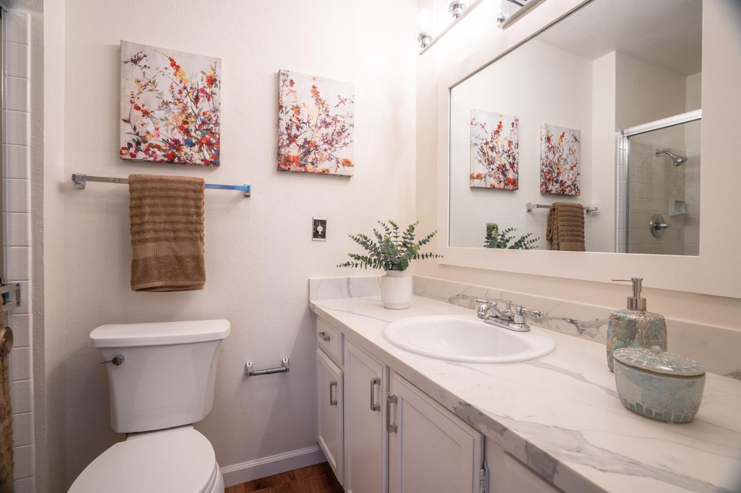 Detail Gallery Image 33 of 39 For 4020 Williams Rd #8,  San Jose,  CA 95117 - 2 Beds | 2 Baths