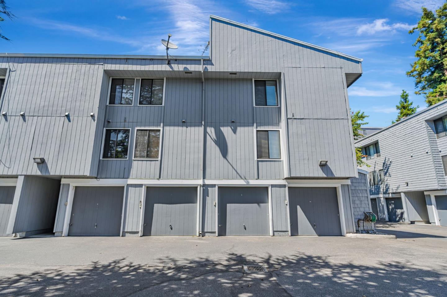 Detail Gallery Image 35 of 39 For 4020 Williams Rd #8,  San Jose,  CA 95117 - 2 Beds | 2 Baths
