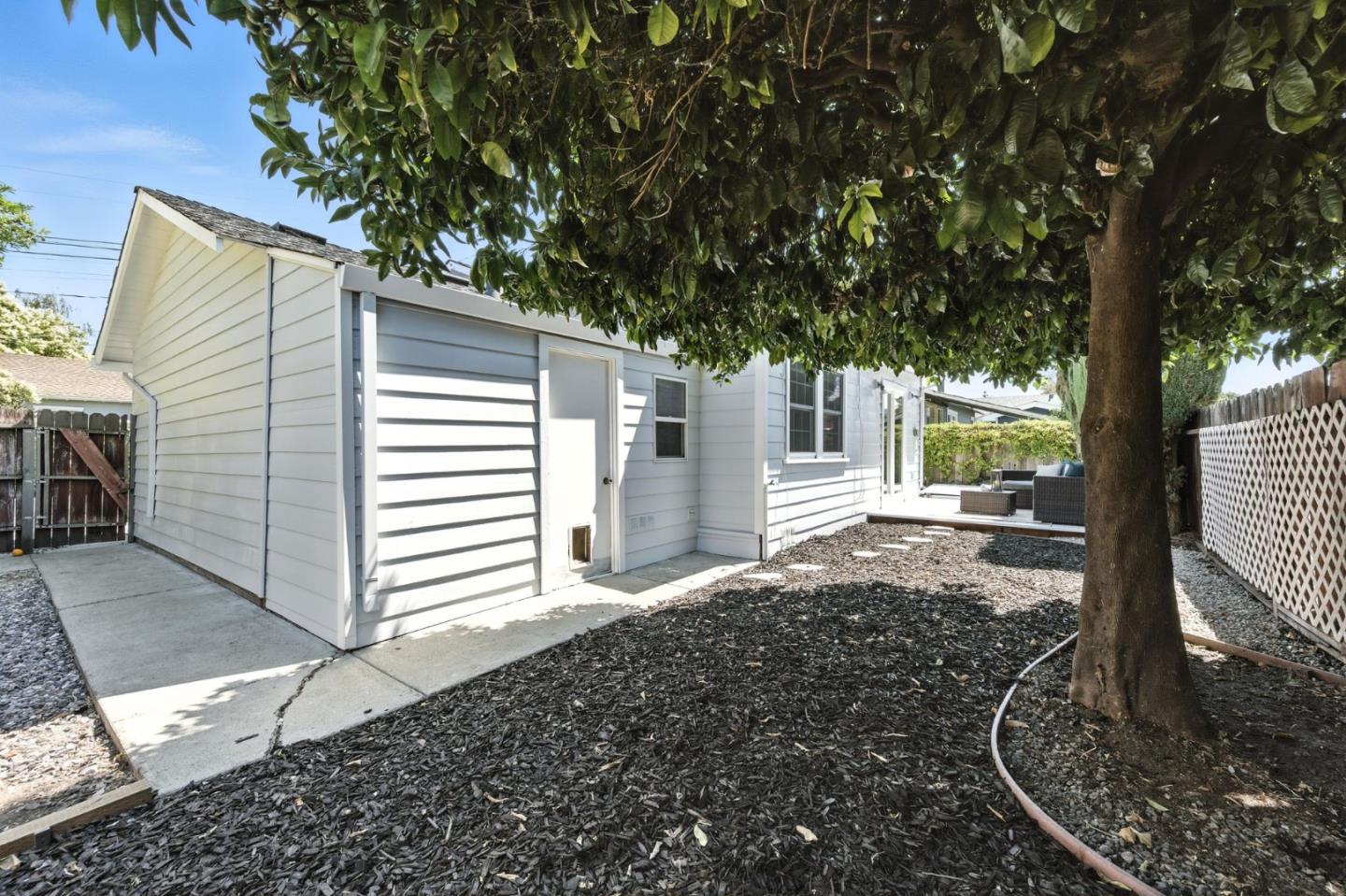 Detail Gallery Image 23 of 23 For 6 Clinton Ct, Redwood City,  CA 94061 - 2 Beds | 1 Baths