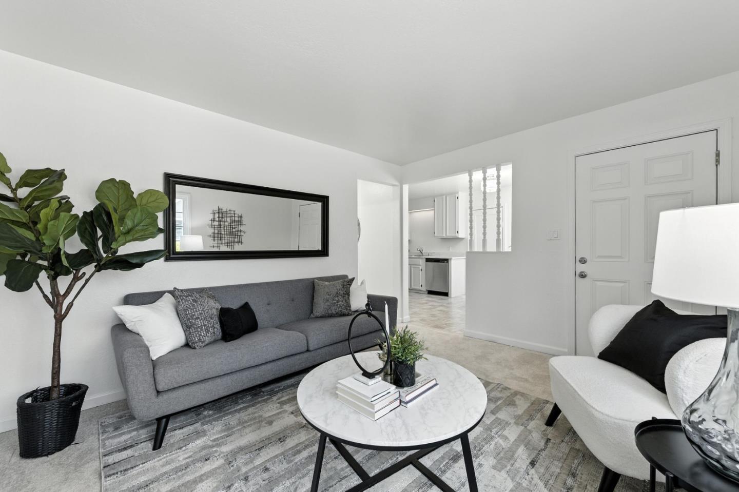 Detail Gallery Image 7 of 23 For 6 Clinton Ct, Redwood City,  CA 94061 - 2 Beds | 1 Baths