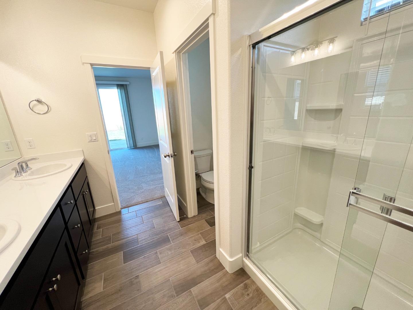 Detail Gallery Image 9 of 14 For 1232 Gypsum Dr, Los Banos,  CA 93635 - 4 Beds | 2 Baths