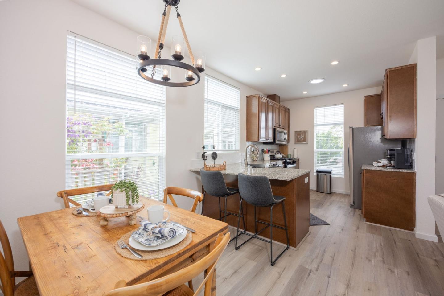 Detail Gallery Image 8 of 32 For 22 Seascape Dr #22,  Half Moon Bay,  CA 94019 - 3 Beds | 2 Baths