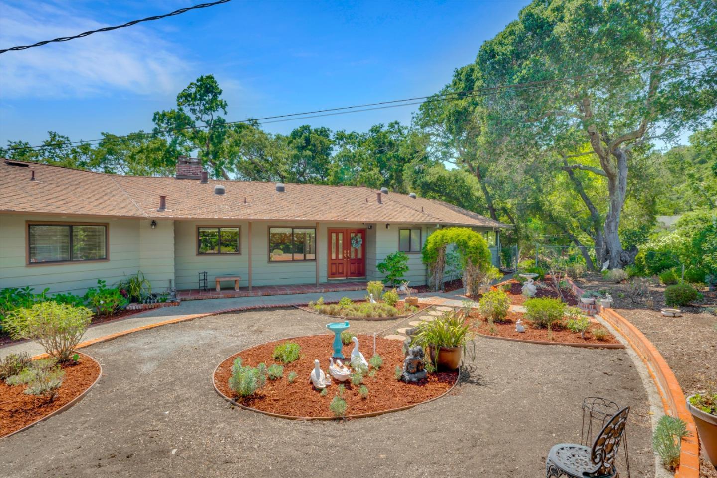 Detail Gallery Image 3 of 34 For 10 Bear Gulch Dr, Portola Valley,  CA 94028 - 3 Beds | 2 Baths