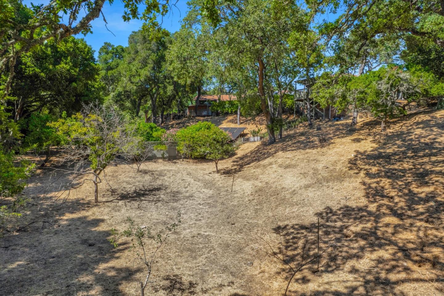 Detail Gallery Image 31 of 34 For 10 Bear Gulch Dr, Portola Valley,  CA 94028 - 3 Beds | 2 Baths